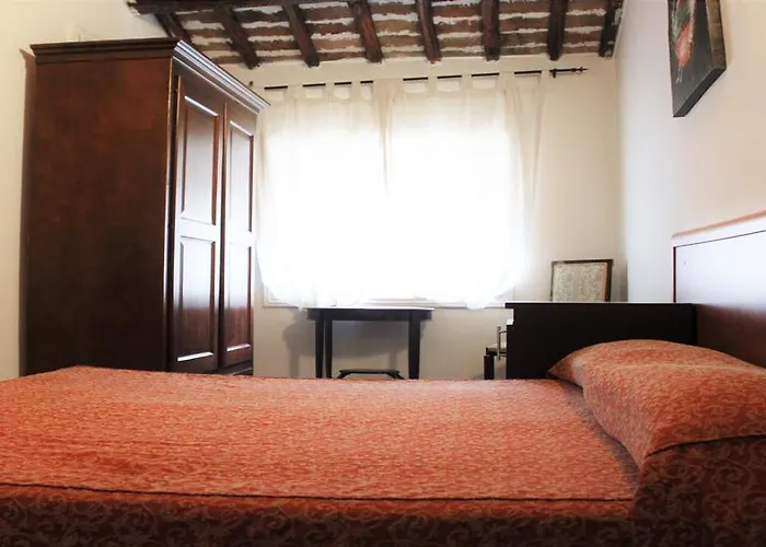 Rome Accommodation Frühstückspension 2*